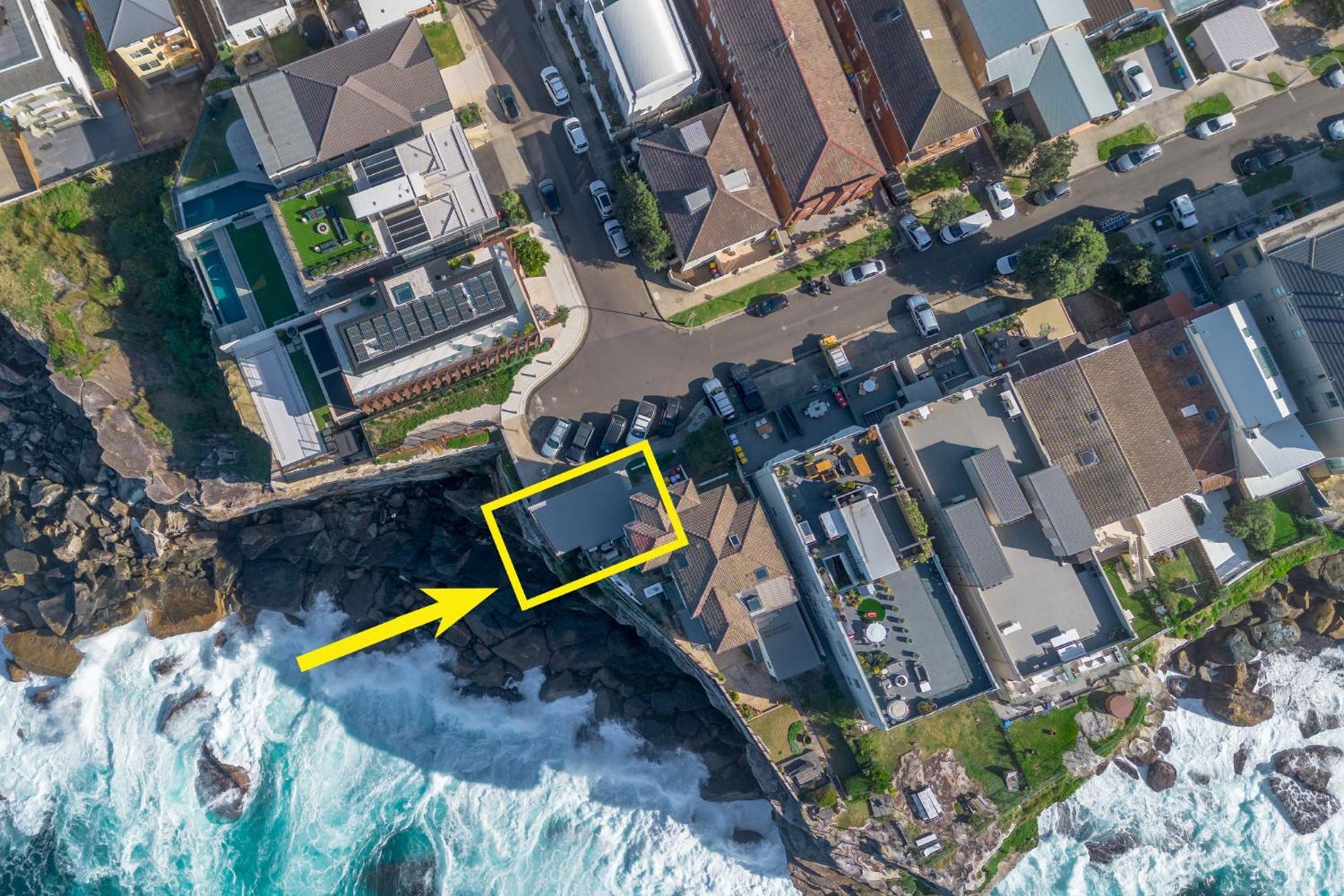 Upscale Cliffside Studio With Ocean Views North Bondi Sydney Exteriör bild
